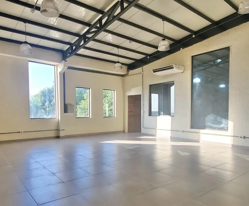 En Alquiler Depósito de 500 m2 en Asunción A447 — foto 2