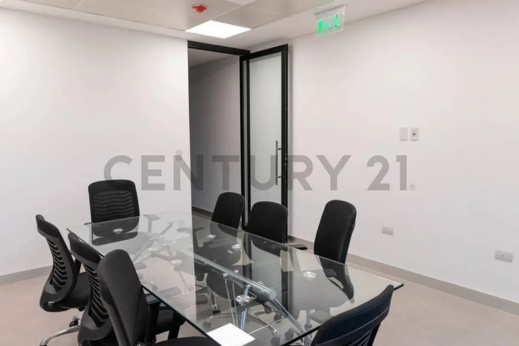 VENDO DEPARTAMENTO PARA OFICINA CORPORATIVA EN EL EDIFICIO PARK PLAZA DETRAS DEL SHOPPING — фото 2