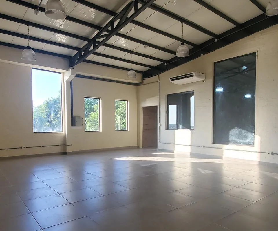 EN VENTA AMPLIO DEPOSITO CON OFICINA EN ASUNCION — фото 2