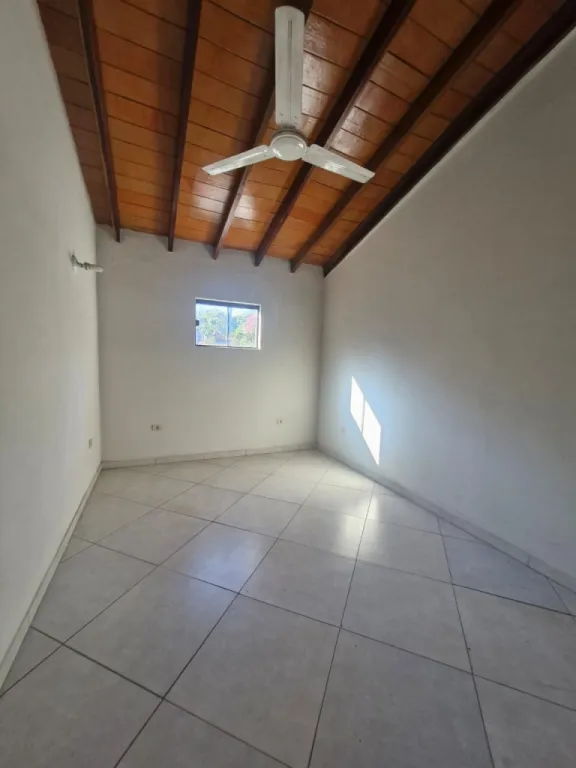 ALQUILO OFICINA EN LAMBARE BARRIO MBACHIO 1 COD 5415 — фото 2