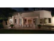 Residencia Premium en Barrio Mburucuya