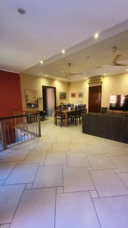 AMPLIA RESIDENCIA EN VENTA! BARRIO MCAL LÓPEZ -ASUNCIÓN — foto 2