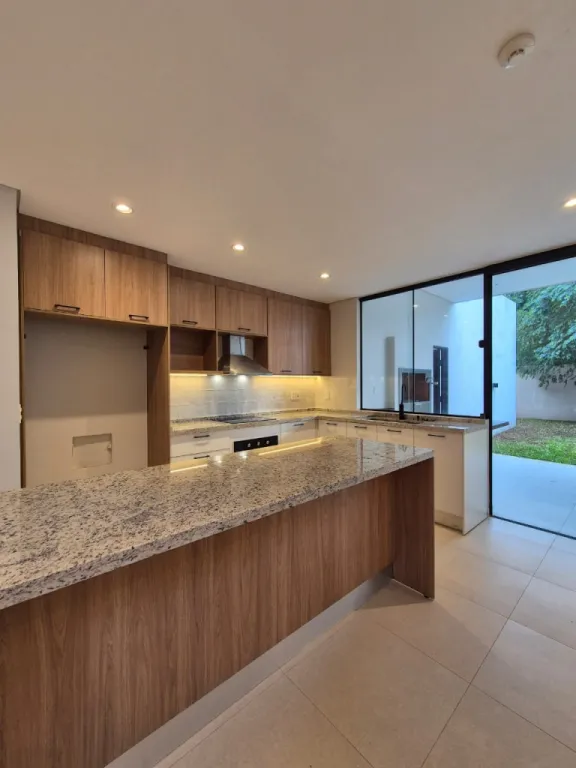Alquilo propiedad en exclusivo Condominio, Luque - Zona Aeropuerto — foto 3