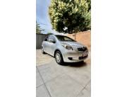 Toyota New Vitz 2006 impecable, cero gastos