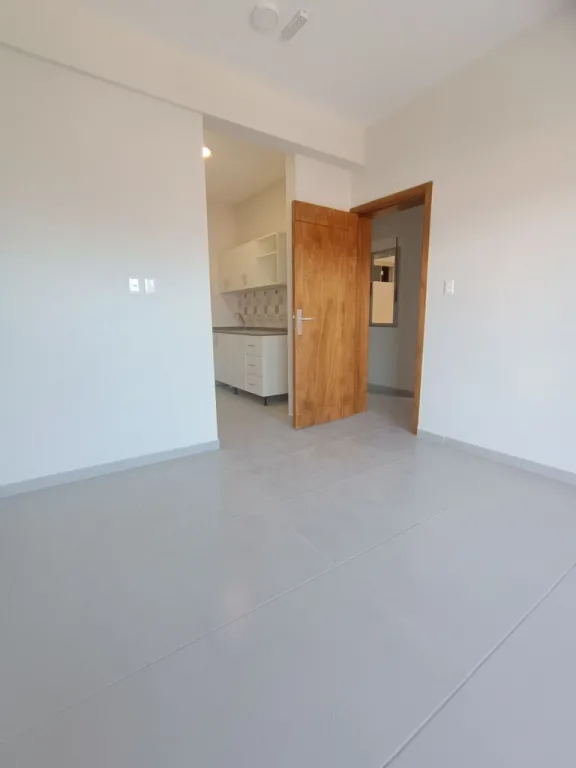DEPARTAMENTO EN MARIANO ROQUE ALONSO COD 4564 — foto 3