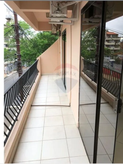 VENDO EDIF.3 NIVELES CCASA FAMILIAR, DPTOS Y SALONES COMERCIALES SPAI PEREZ-CDAD.NUEVA — foto 2