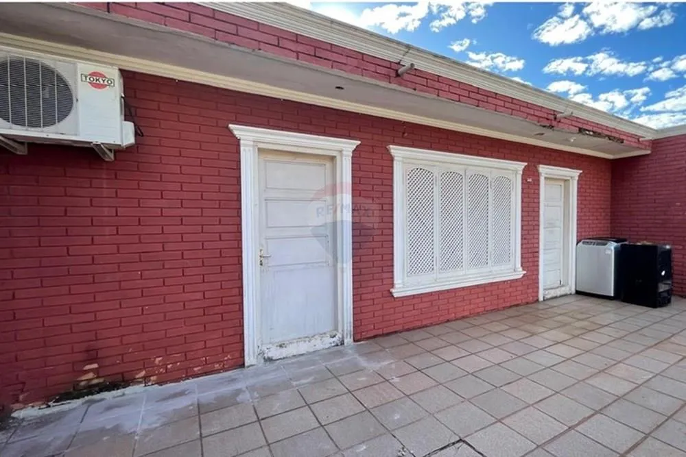 Hermosa Casa en Luque zona 4to Barrio — foto 3