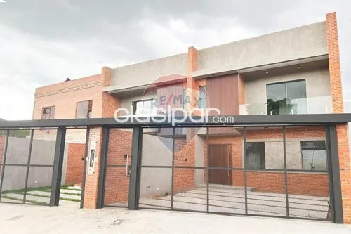VENDO DÚPLEX EN LAMBARÉ ZONA YACHT — фото 3