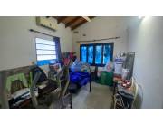 a 2 cuadras de Von Poleski Casa a Remodelar
