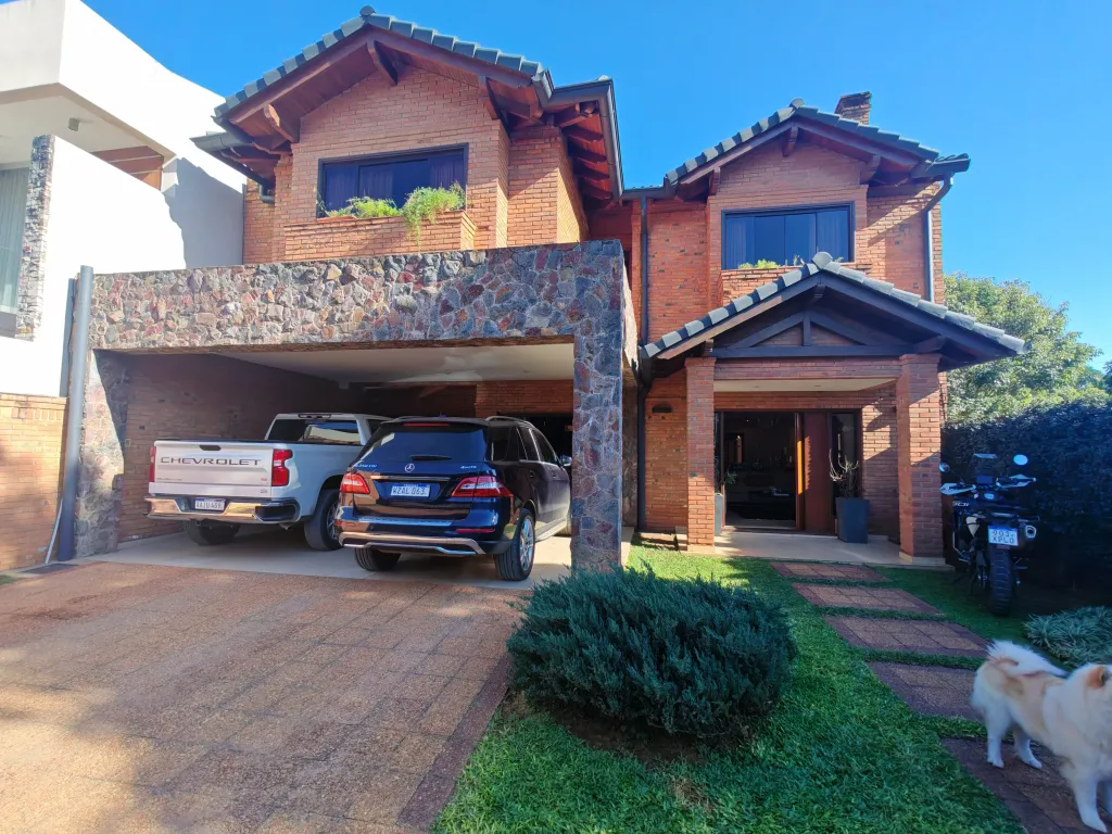 Vendo Hermosa Residencia de 540 m2 en el Barrio Mburucuyá - CLHO7260679 — Foto 2