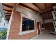 Casa en Venta en Central Luque Maka'i a 150 mts de Coronel Martinez a 1 cuadra de Félix