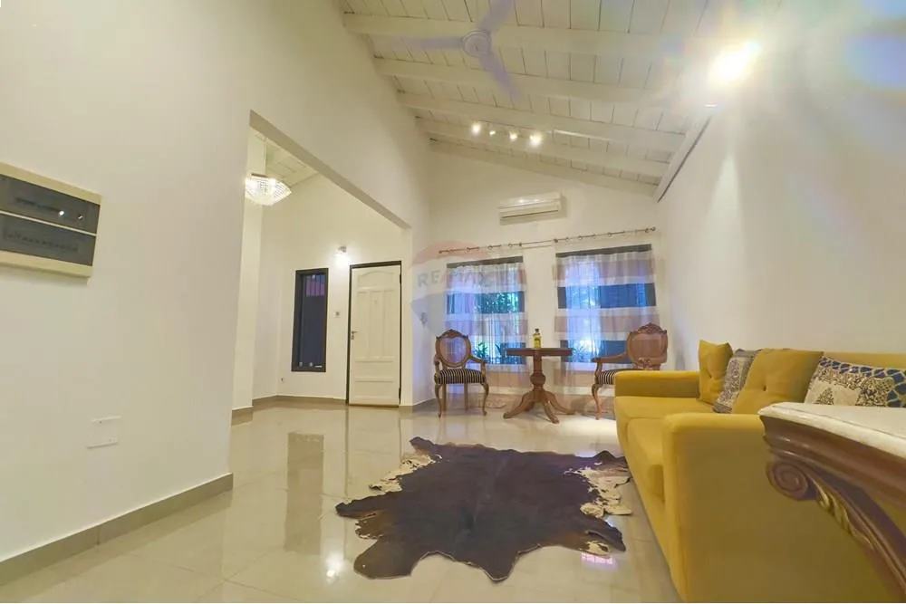 En venta casa con piscina en Sajonia Asunción — Foto 3