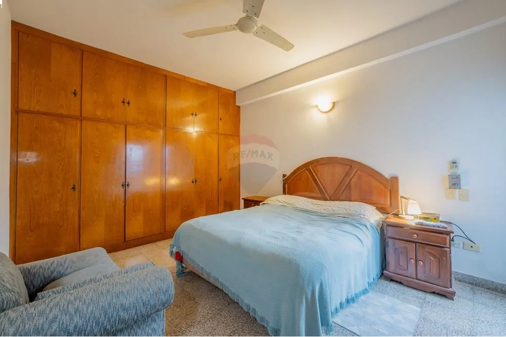 CASA EN VENTA EN SAJONIA — Foto 2