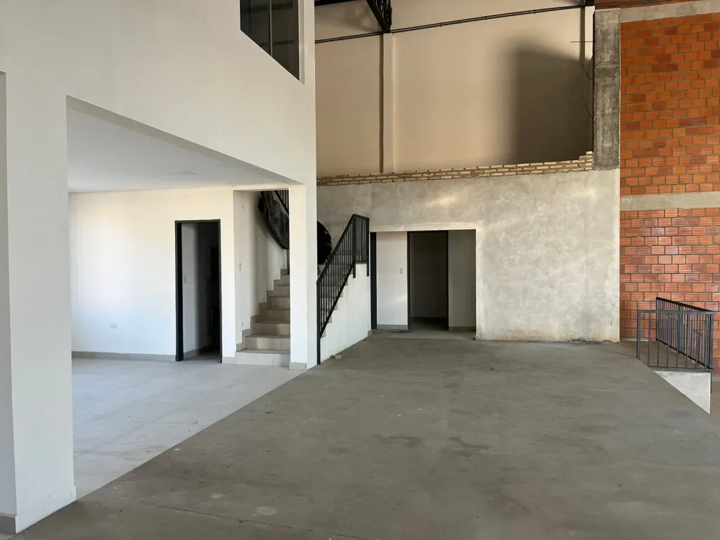MR ALONSO: DEPOSITO PREMIUM EN ALQUILER, 640 M2 + PARKING + SEGURIDAD, 20.000.000 GS. — foto 3