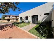 VENDO CASA CON SALON COMERCIAL EN ESQUINA FERNANDO NORTE