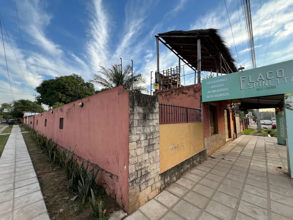 En venta propiedad en esquina 592m2. Luque - Campo grande — foto 2