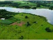 VENDO TERRENO SOBRE EL RÍO ACARAY CON 7.679 M² DE SUPERFICIE
