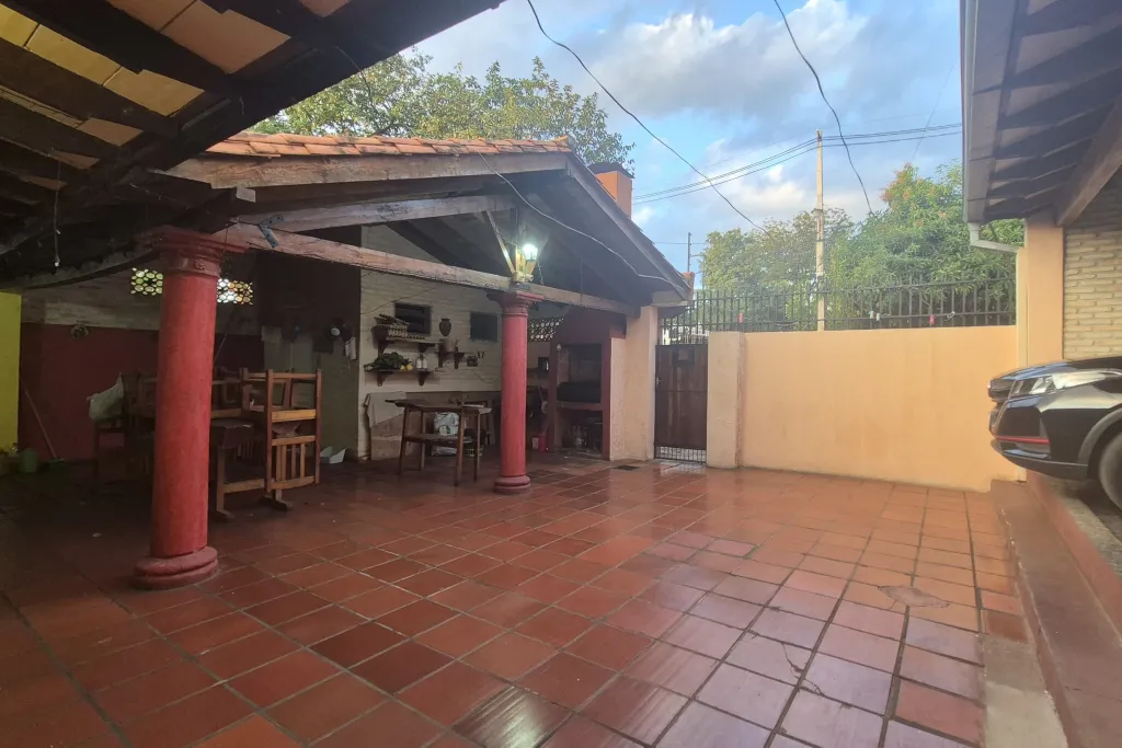 En venta Casa en San Lorenzo — foto 3