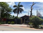 VENDO CASA EN LAMBARE ZONA YACHT