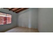 Vendo casa en ñemby San Carlos