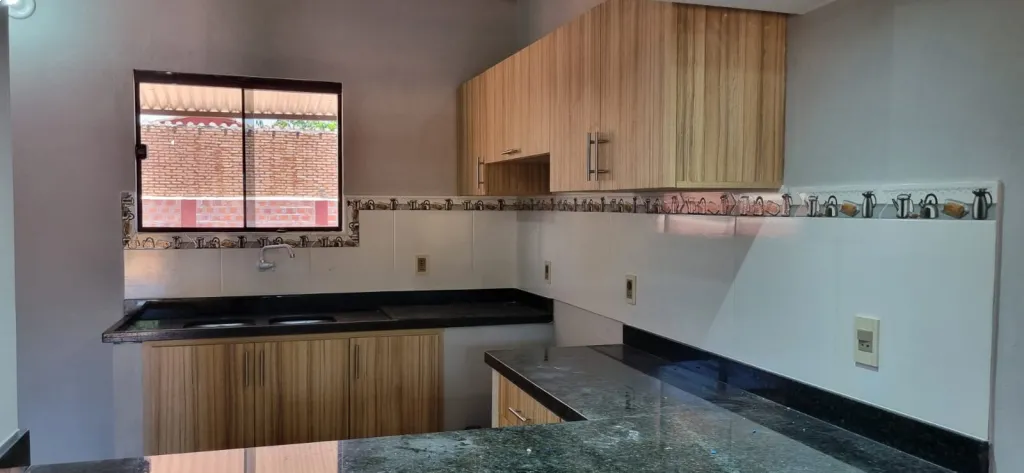 Vendo casa en ñemby San Carlos — foto 2