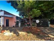 En Venta Terreno con casa a refaccionar en Luque Zona CIT ID 38125