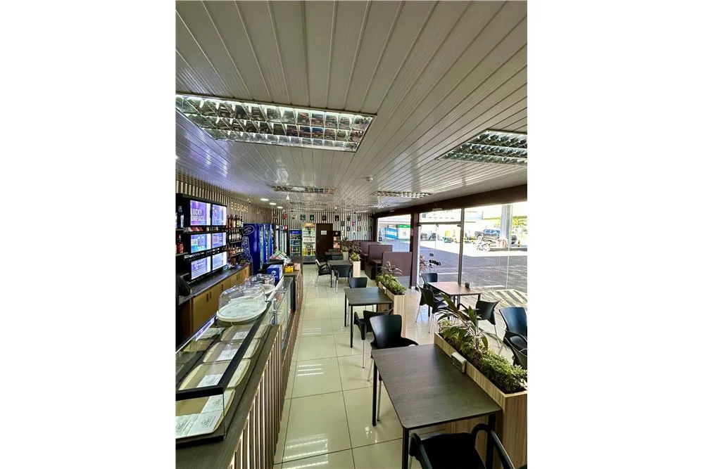 Salón comercial en excelente ubicación — photo 2