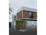 En venta hermoso dúplex Premium en Barrio Villa Adela de Luque