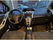 Toyota New Vitz Año 2007 Motor 1300 4x2 Caja Automática Aire full congela 🥶 Calefacción