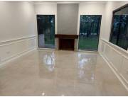 ALQUILO O VENDO CASA EN MARIANO SURUBI.I COD 4919