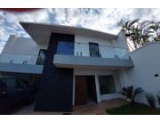 ALQUILO CASA EN LAMBARE BARRIO FELICIDAD COD 5747