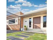 VENDO CASA C/ PISCINA EN SAN BERNARDINO!!
