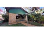 EN ALQUILER GRAN RESIDENCIA PARA OFICINAS A POCOS MTS DE AV. MCAL LOPEZ