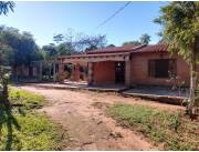 Vendo casa de dos dormitorios con 1508 metros de terreno en Itaugua