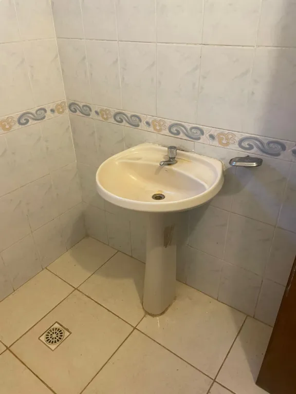 VENDO DUPLEX ESPACIOSO EN SAN ANTONIO — foto 2