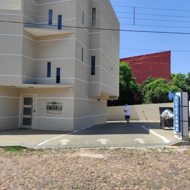 Importante propiedad comercial y residencial — foto 2