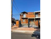 ALQUILO HERMOSA Y AMPLIA CASA DE 3 DORMITORIOS EN LAMBARÉ, SOBRE AV. BRUNO GUGGIARI