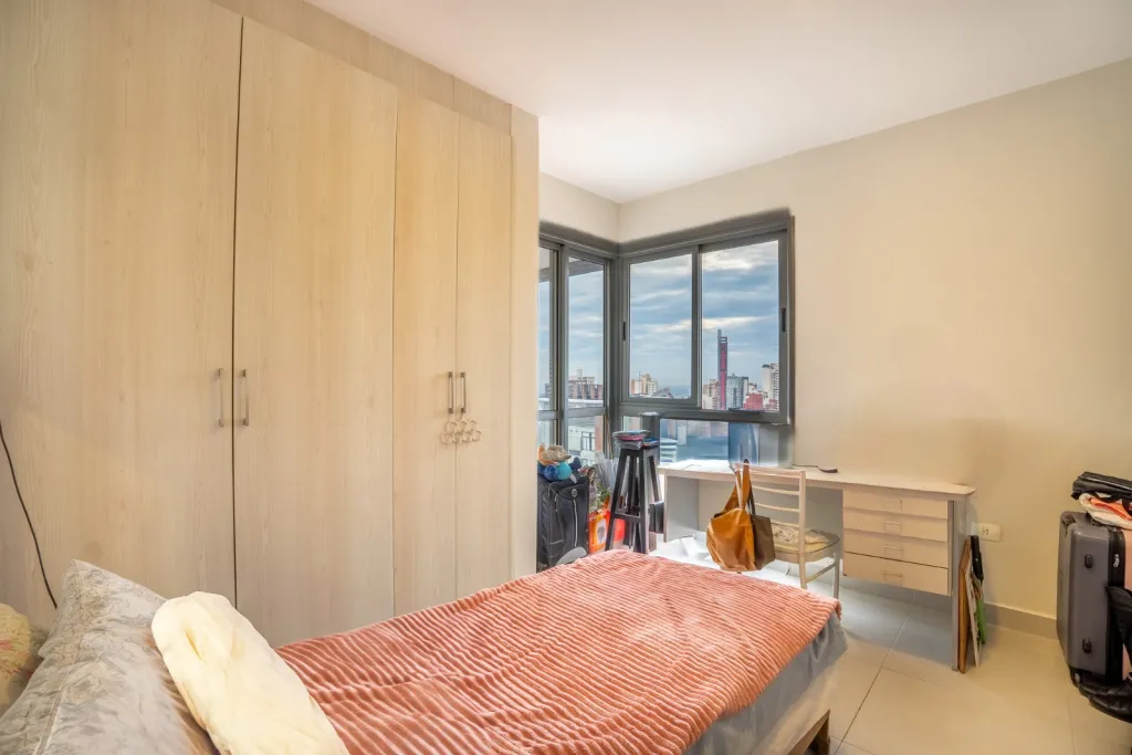 VENDO DEPARTAMENTO EN EDIFICIO FORTALEZA 25 DE MAYO!! — foto 3