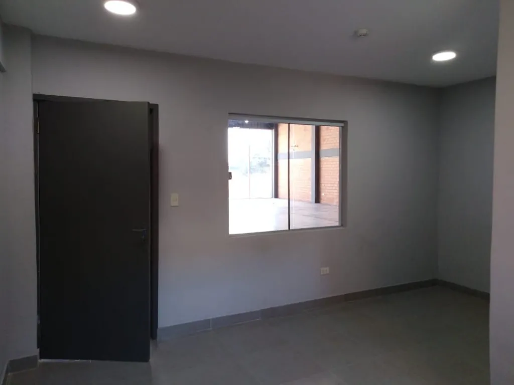 Alquilo salón comercial en Villa Elisa — photo 3