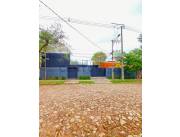 En alquiler de Show Room Con Oficinas y Tinglado o Deposito en Bo. Los Laureles.