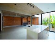 EN VENTA DUPLEX EN LUQUE LOMA MERLO