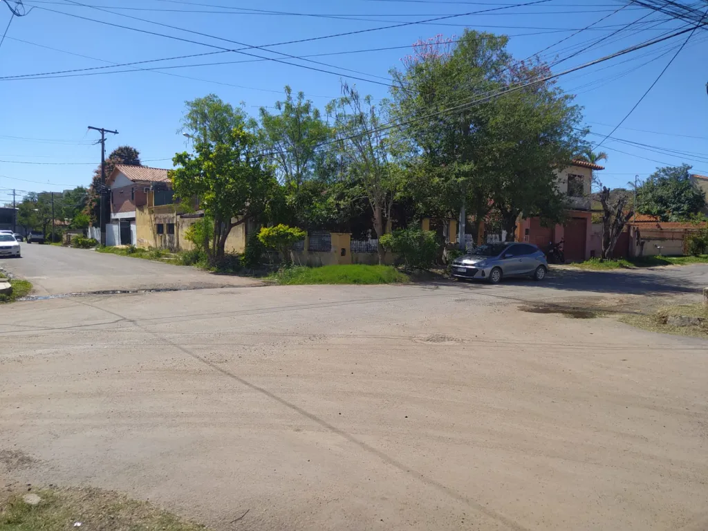 TERRENO EN ESQUINA A LA VENTA, EN CAMPO GRANDE, LUQUE — foto 3