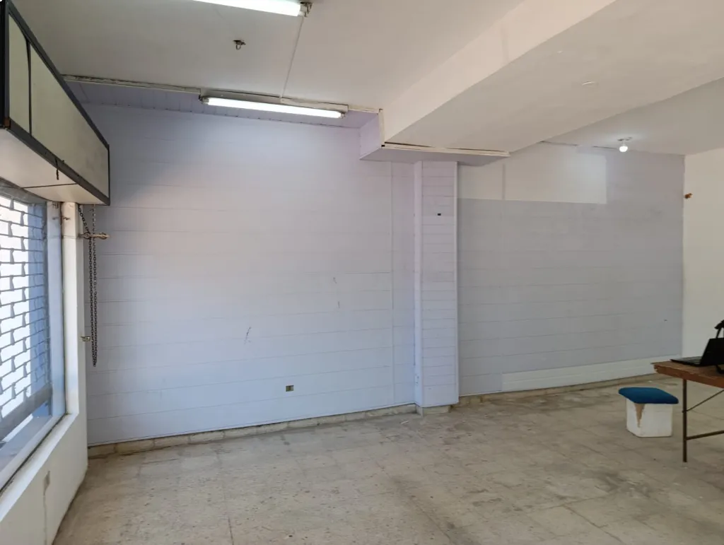 SALÓN CON UBICACIÓN PRIVILEGIADA — foto 2