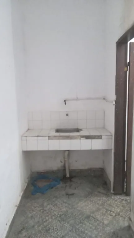 SALÓN EN BUENÍSIMA UBICACIÓN! — foto 3