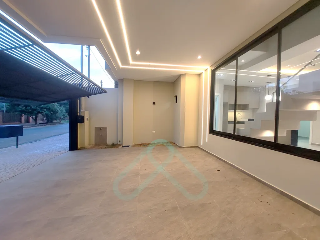 DUPLEX AMOBLADO A ESTRANAR - Centro de Encarnación — foto 3