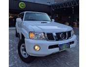 IMPONENTE NISSAN PATROL! 2008! Motor 3.0 Turbo Intercooler! Caja MECÁNICA 4x4 Alta y Baja