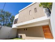 VENDO DÚPLEX EN LAGUNA GRANDE