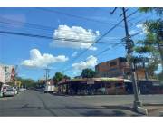 VENDO LOCAL COMERCIAL EN EL CENTRO DE SAN LORENZO
