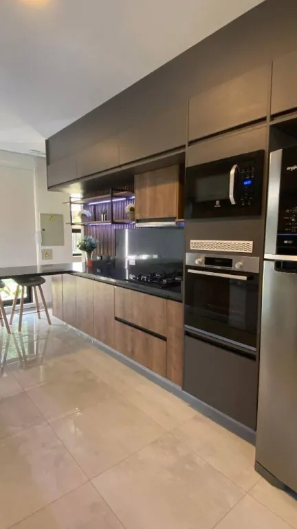 VENDO IMPONENTE RESIDENCIA CON PISCINA EN SURUBII, MARIANO ROQUE ALONSO — foto 3