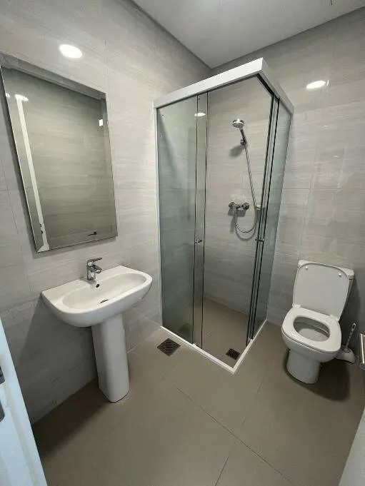 VENTA DEPARTAMENTO AMOBLADO Y EQUIPADO EN EL JADE PARK-TORRE LAPACHO — foto 3